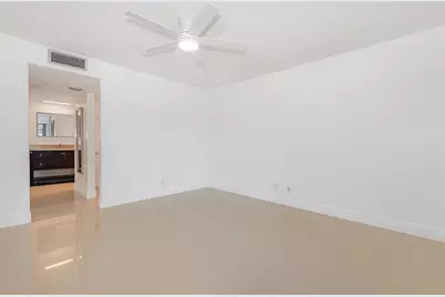 2307 S Cypress Bend Dr, Unit #108A, Pompano Beach, FL 33069 - Photo 16