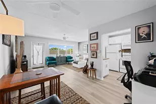 318 Oakridge R, Deerfield Beach, FL 33442 - Photo 4