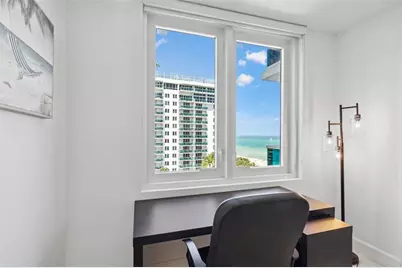 2301  Collins Ave, Unit #1015, Miami Beach, FL 33139 - Photo 8