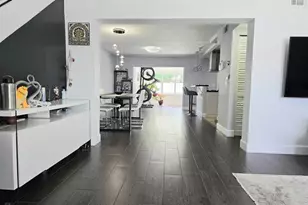 8090 NW 10th Ct, Margate, FL 33063 - Photo 12