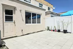 8090 NW 10th Ct, Margate, FL 33063 - Photo 2