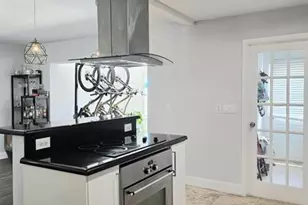 8090 NW 10th Ct, Margate, FL 33063 - Photo 22