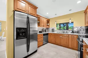 836 Orchid Dr, Plantation, FL 33317 - Photo 14