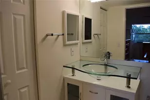 13250 SW 4th Ct, Hollywood, FL 33027 - Photo 12