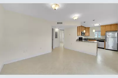410 SW 15th St, Unit #106, Pompano Beach, FL 33060 - Photo 2