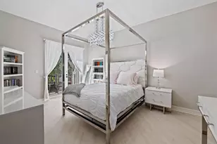 70 N Compass Dr, Fort Lauderdale, FL 33308 - Photo 36