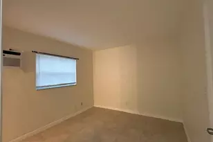 101 NE 41st St, Oakland Park, FL 33334 - Photo 8