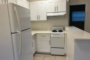 101 NE 41st St, Oakland Park, FL 33334 - Photo 4