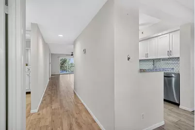 13055 SW 15th Ct, Unit #310S, Pembroke Pines, FL 33027 - Photo 8