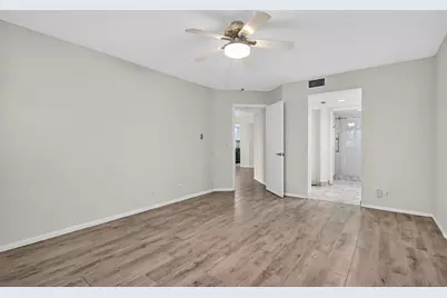 13055 SW 15th Ct, Unit #310S, Pembroke Pines, FL 33027 - Photo 24