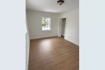 1880 SW 5th St, Miami, FL 33135 - Photo 8