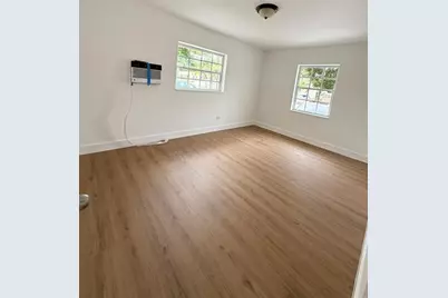 1880 SW 5th St, Miami, FL 33135 - Photo 12