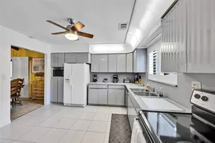 900 SE 13th Ct, Deerfield Beach, FL 33441 - Photo 14