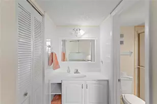 1911 Sabal Palm Dr, Davie, FL 33324 - Photo 20