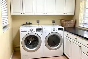 1612 E Lake Dr, Fort Lauderdale, FL 33316 - Photo 22