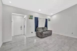 11831 NW 38th Pl, Sunrise, FL 33323 - Photo 4