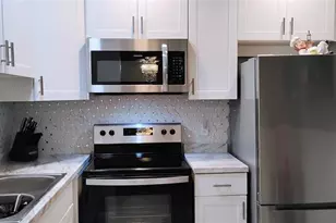 1225 NW 21st St Unit, Stuart, FL 34994 - Photo 6