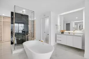 700 NE 24th St, Miami, FL 33137 - Photo 28