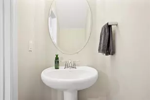 4212 N Dixie Hwy, Oakland Park, FL 33334 - Photo 10