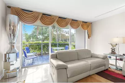 3800  Oaks Clubhouse Dr, Unit #110, Pompano Beach, FL 33069 - Photo 46