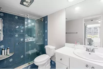 3800  Oaks Clubhouse Dr, Unit #110, Pompano Beach, FL 33069 - Photo 20