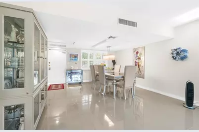 3800  Oaks Clubhouse Dr, Unit #110, Pompano Beach, FL 33069 - Photo 54