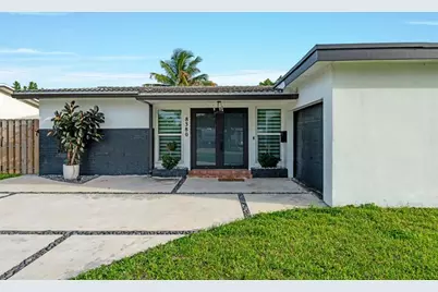 8380 NW 26th Pl, Sunrise, FL 33322 - Photo 10