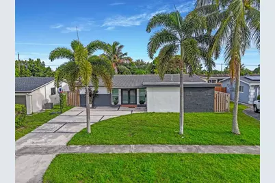 8380 NW 26th Pl, Sunrise, FL 33322 - Photo 2