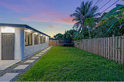 8380 NW 26th Pl, Sunrise, FL 33322 - Photo 44