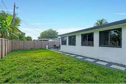 8380 NW 26th Pl, Sunrise, FL 33322 - Photo 46