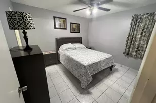 6931 SW 6th St, Pembroke Pines, FL 33023 - Photo 8