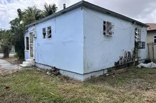 2161 NW 50th St, Miami, FL 33142 - Photo 4