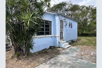 2161 NW 50th St, Miami, FL 33142 - Photo 2