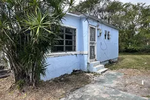 2161 NW 50th St, Miami, FL 33142 - Photo 2