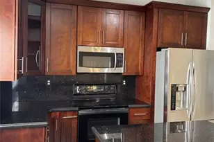 10400 SW 24th Ct, Miramar, FL 33025 - Photo 4