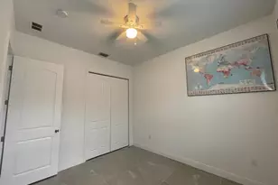 1711 SE Airoso Blvd, Port Saint Lucie, FL 34984 - Photo 10