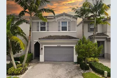 4530 NW 48th Ter, Tamarac, FL 33319 - Photo 2