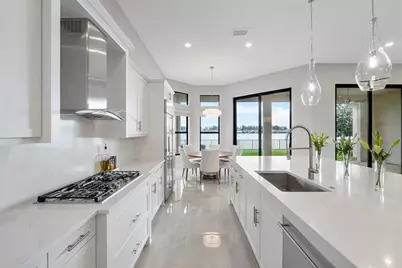 9025  Parkland Bay Dr, Parkland, FL 33076 - Photo 16