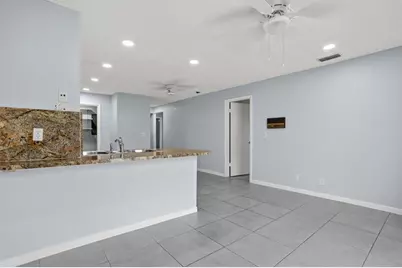 10071 NW 36th St, Coral Springs, FL 33065 - Photo 22