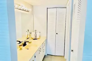 9733 Westview Dr, Coral Springs, FL 33076 - Photo 8