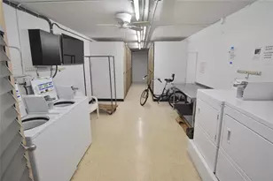 4301 Martinique Cir, Coconut Creek, FL 33066 - Photo 20