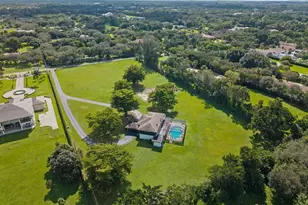 5401 Thoroughbred Ln, Southwest Ranches, FL 33330 - Photo 10