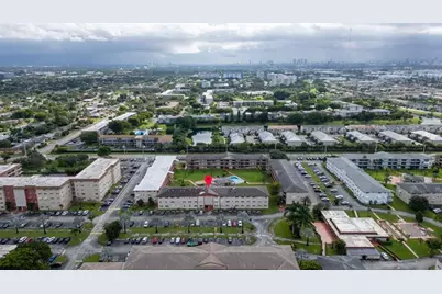 5300  Washington St, Unit #D206, Hollywood, FL 33021 - Photo 28