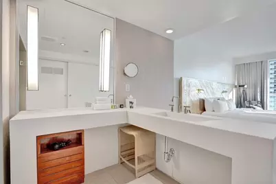 3101  Bayshore Dr, Unit #705, Fort Lauderdale, FL 33304 - Photo 8