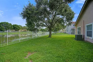 1885 NW 74th Way, Pembroke Pines, FL 33024 - Photo 2