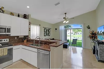 1885 NW 74th Way, Pembroke Pines, FL 33024 - Photo 18