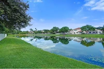 1885 NW 74th Way, Pembroke Pines, FL 33024 - Photo 8