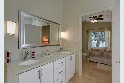 1885 NW 74th Way, Pembroke Pines, FL 33024 - Photo 40