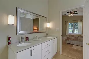 1885 NW 74th Way, Pembroke Pines, FL 33024 - Photo 40