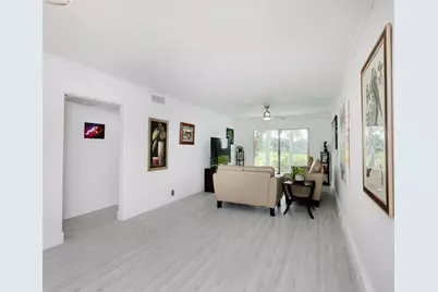 3004  Portofino Isle, Unit #B2, Coconut Creek, FL 33066 - Photo 8